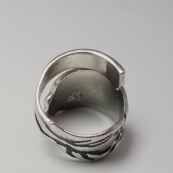 Vintage Spoon Handle Style Wrap Ring, Silver Tone Size 7, Wide Band, Estate - Picture 4 of 9